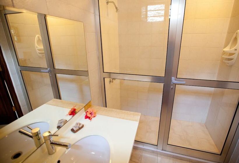 Fotos del hotel Flame Tree Cottages:  13