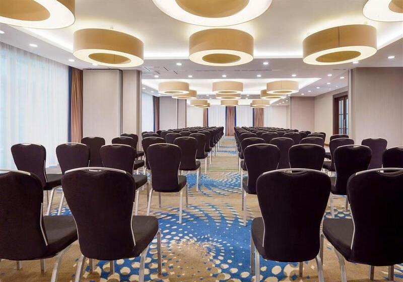 هتل Four Points By Sheraton Kaluga