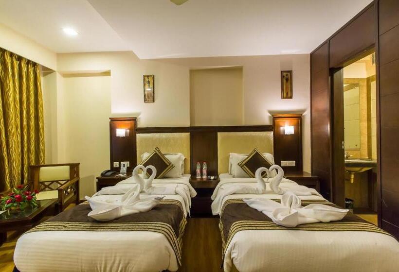 Fotos del hotel Golden Manor:  6