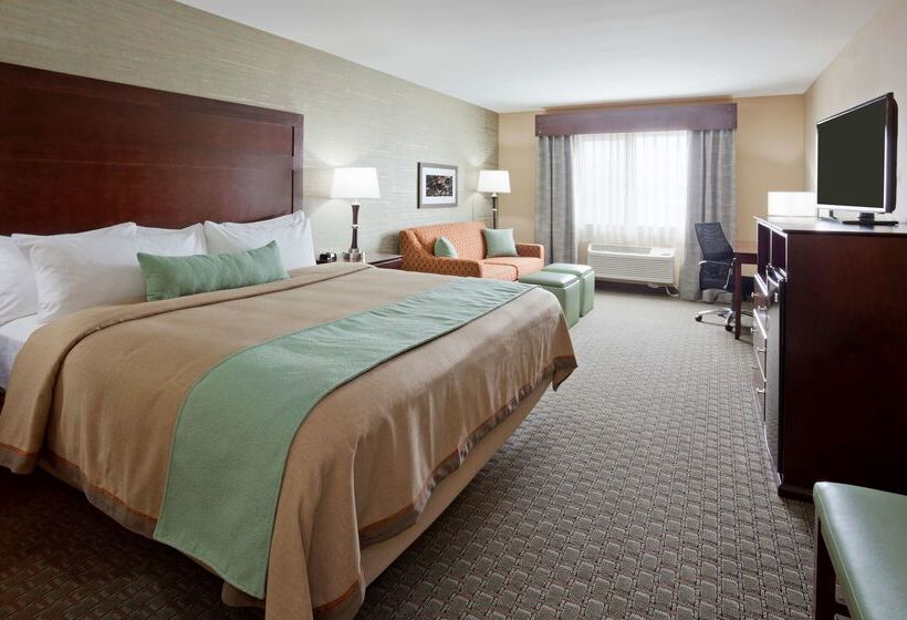 Grandstay Hotel & Suites   Morris