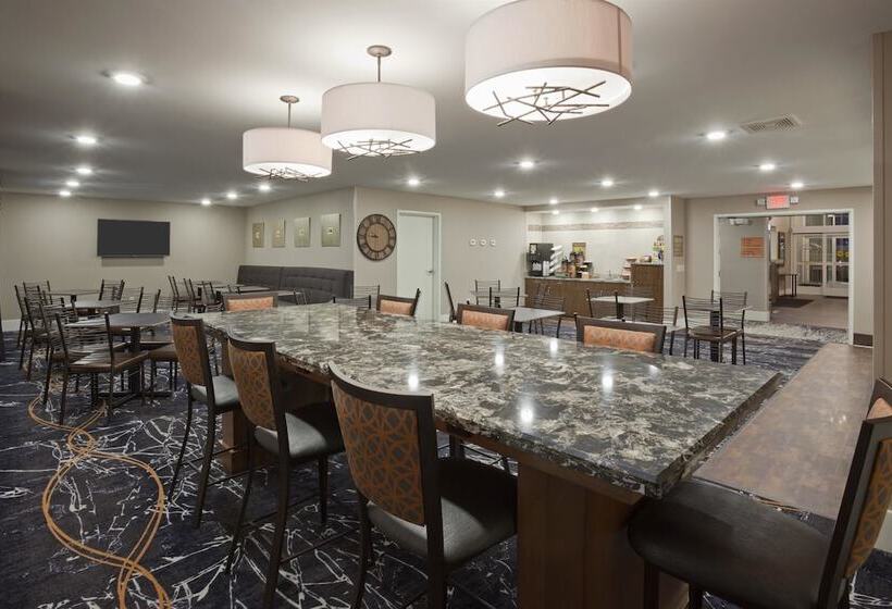 Grandstay Hotel & Suites   Morris