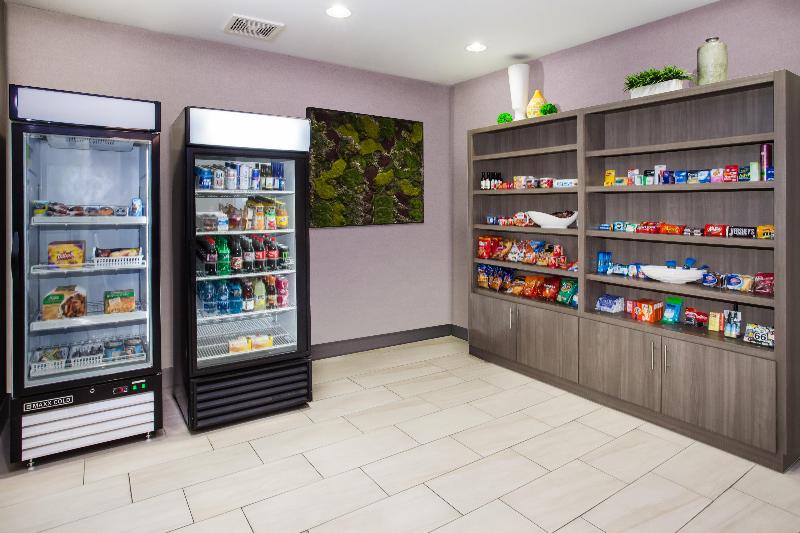 Отель Holiday Inn Express & Suites Litchfield, An Ihg
