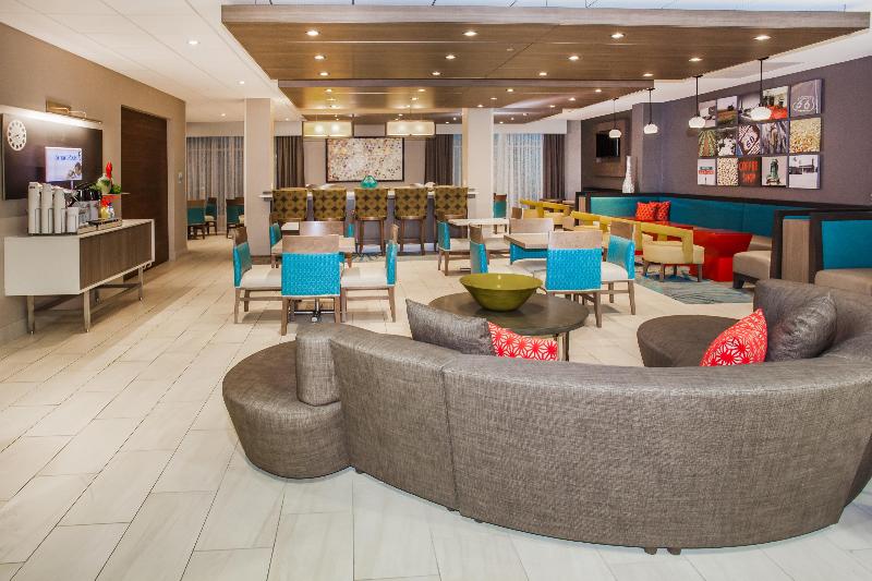 Отель Holiday Inn Express & Suites Litchfield, An Ihg