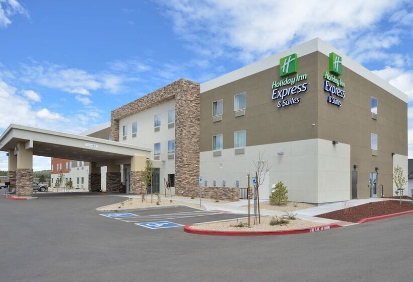 هتل Holiday Inn Express & Suites Williams