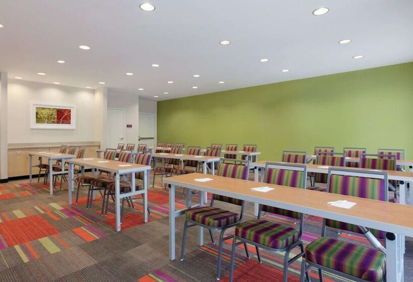 هتل Home2 Suites By Hilton Tuscaloosa Downtown University Blvd