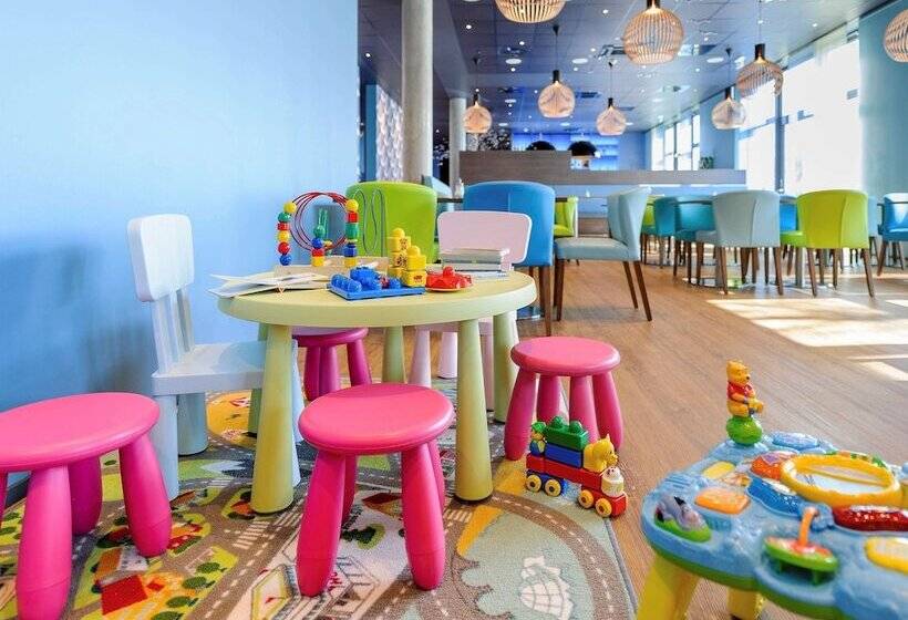 هتل Ibis Styles Konstanz
