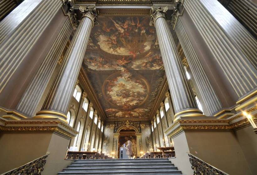 هتل Intercontinental London  The O2