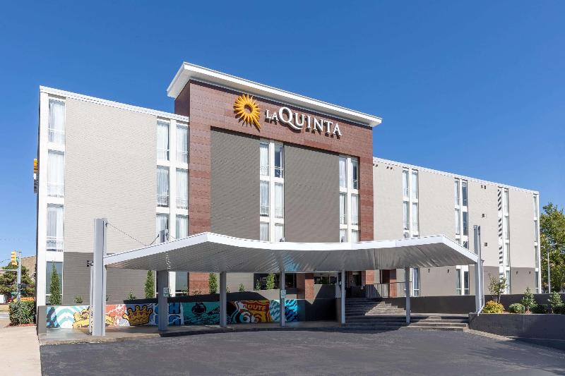فندق La Quinta Inn & Suites By Wyndham Tulsa Downtown   Route 66