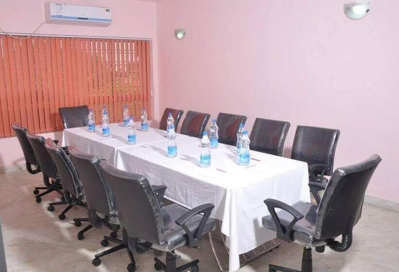 هتل Malik Guest House