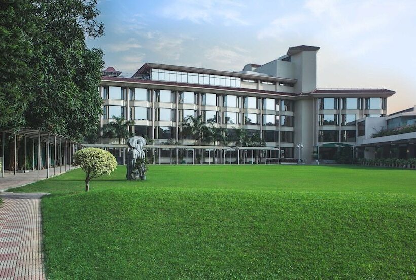 فندق Mountview