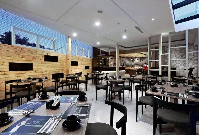 Fotos del hotel Neo Dipatiukur Bandung By Aston:  17