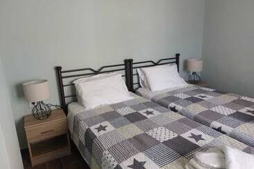 هتل Omega Rooms Anaxos