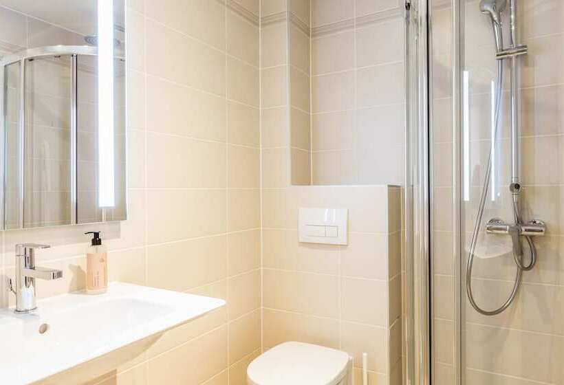 هتل Paris D Issy Hôtel Porte De Versailles