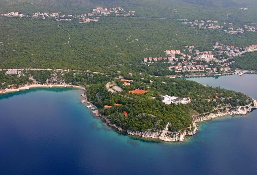 هتل Holiday Resort Kačjak