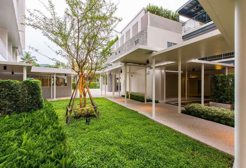 هتل Ramada By Wyndham Phuket Deevana