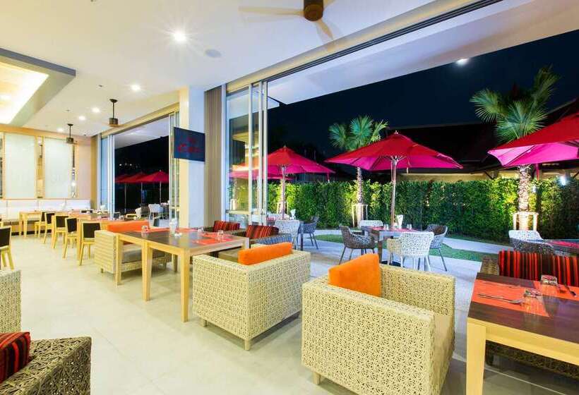 هتل Ramada By Wyndham Phuket Deevana