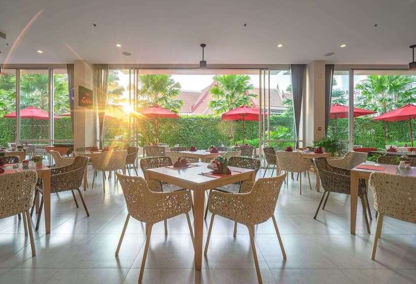 هتل Ramada By Wyndham Phuket Deevana