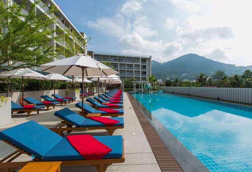 هتل Ramada By Wyndham Phuket Deevana