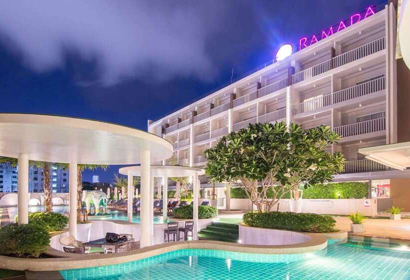 هتل Ramada By Wyndham Phuket Deevana
