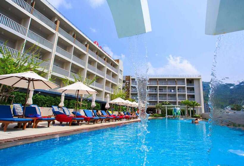 هتل Ramada By Wyndham Phuket Deevana