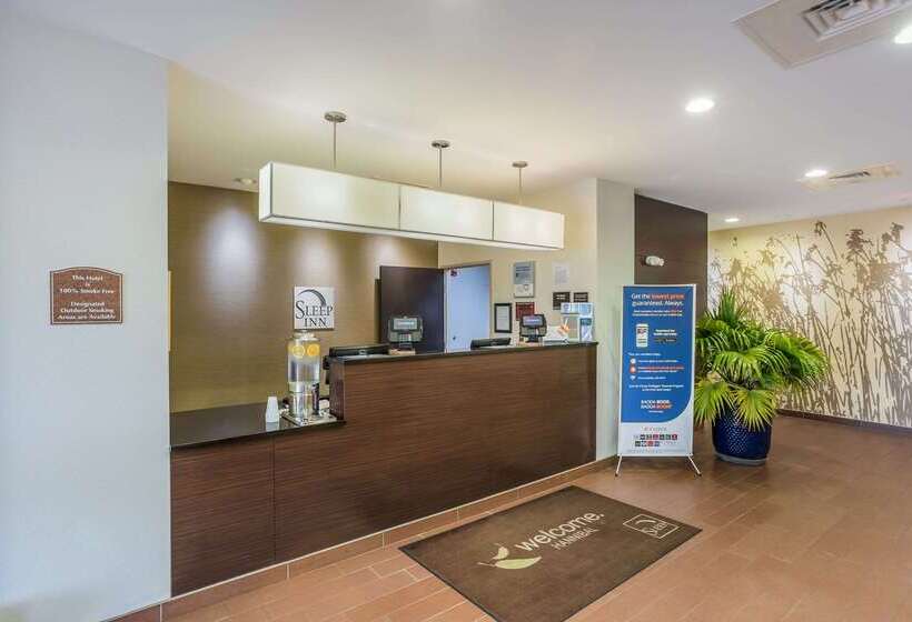 בית מלון כפרי Sleep Inn & Suites Hannibal