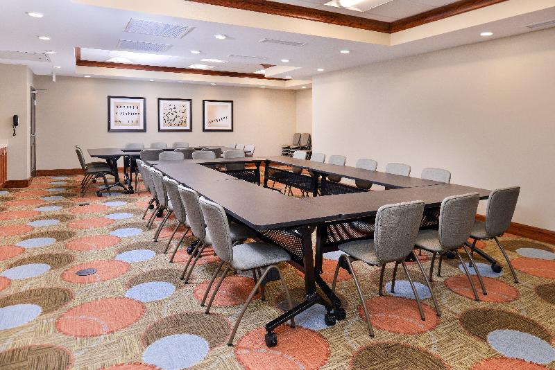 Отель Staybridge Suites Rochester, An Ihg
