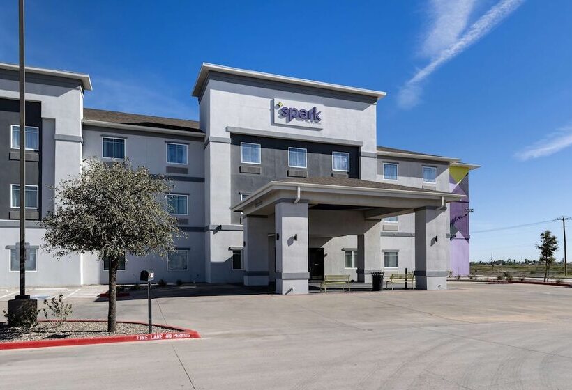 هتل Spark By Hilton Midland South