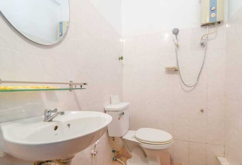 پانسیون Five Rose Siem Reap Hostel