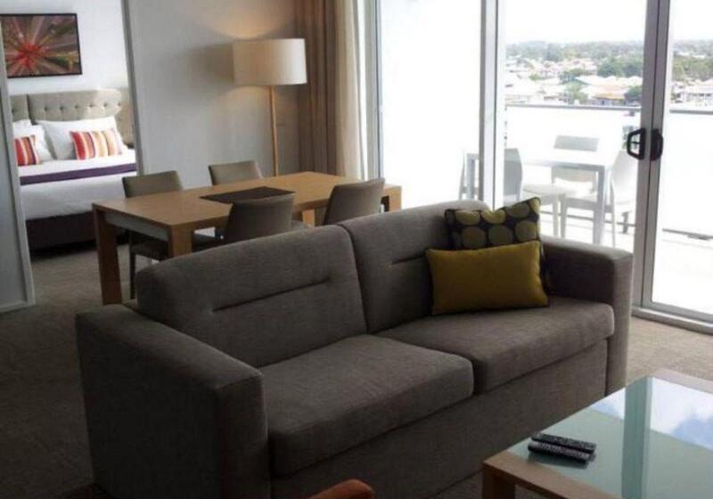 Quest Mackay On Gordon