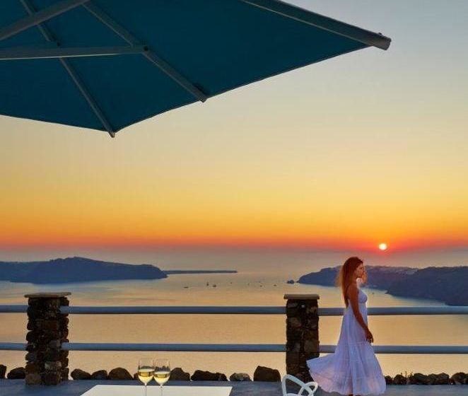 هتل Adore Santorini
