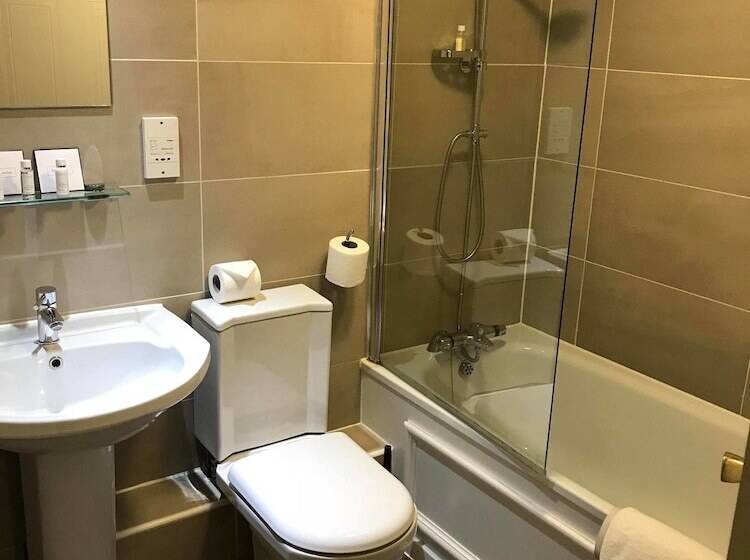 هتل Bridge Of Orchy