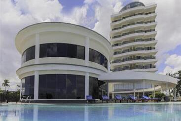 هتل Bw Suite Belitung