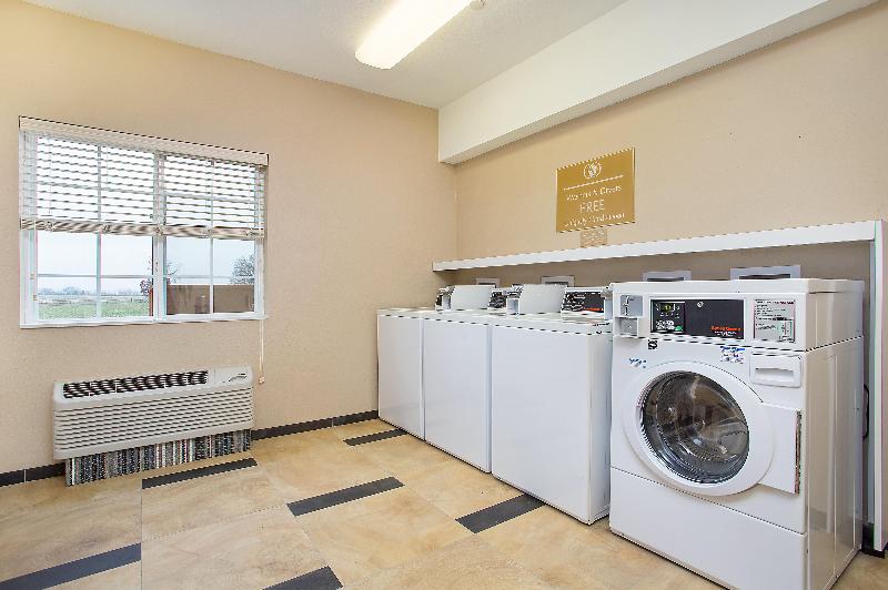 בית מלון כפרי Candlewood Suites Fort Campbell   Oak Grove, An Ihg