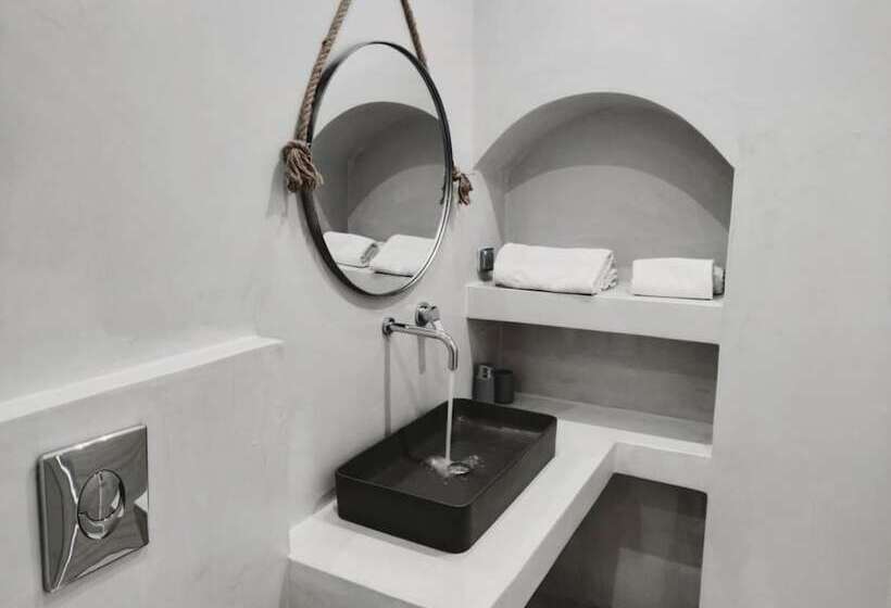 هتل Fira Cave Suites