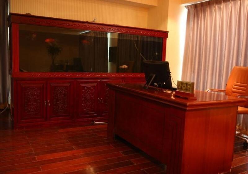 ホテル Greentree Inn Weihai North Qingdao Road Express