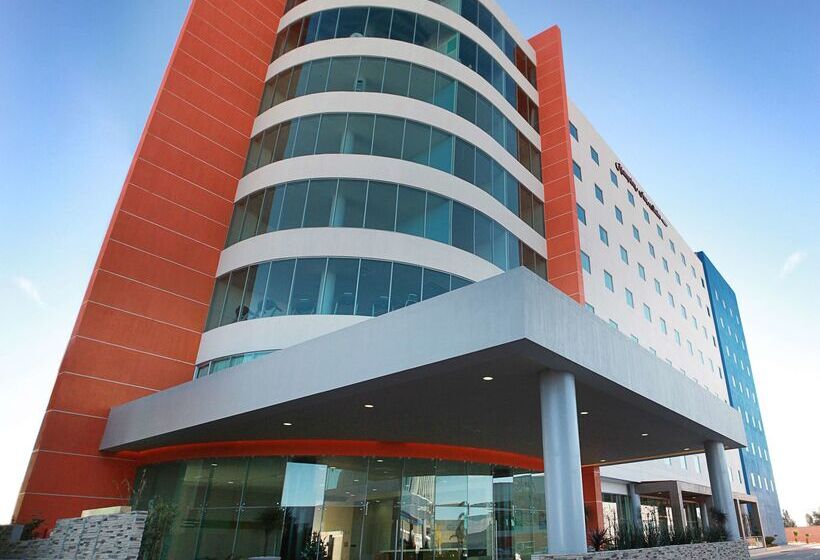 Hotel Hampton Inn & Suites By Hilton Aguascalientes Airport