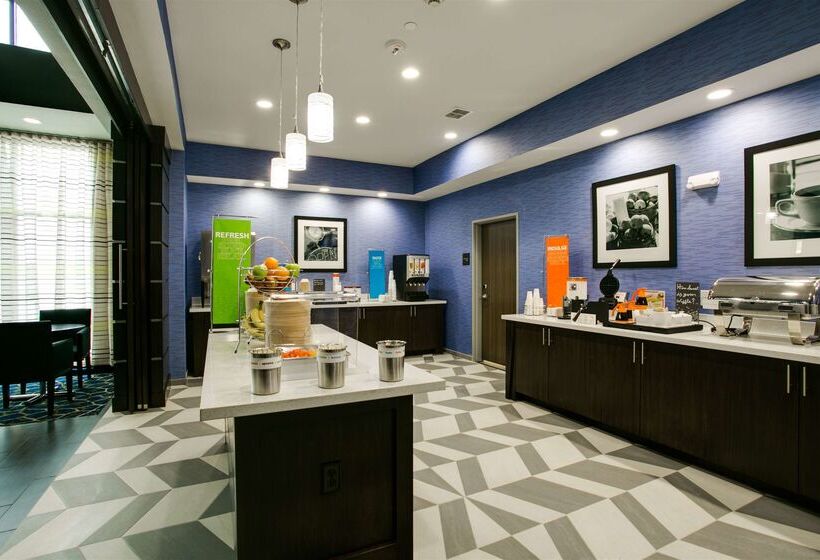 هتل Hampton Inn & Suites Dallas/ft. Worth Airport South