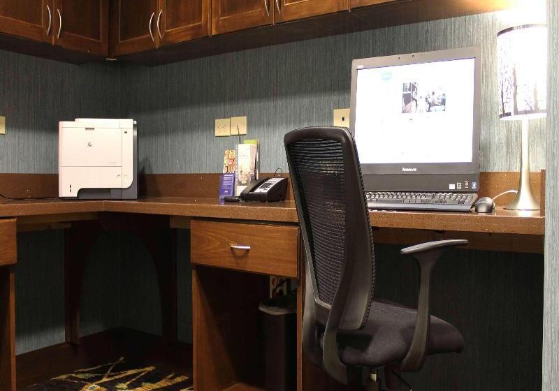 ホテル Hampton Inn & Suites Stroudsburg Pocono Mountains