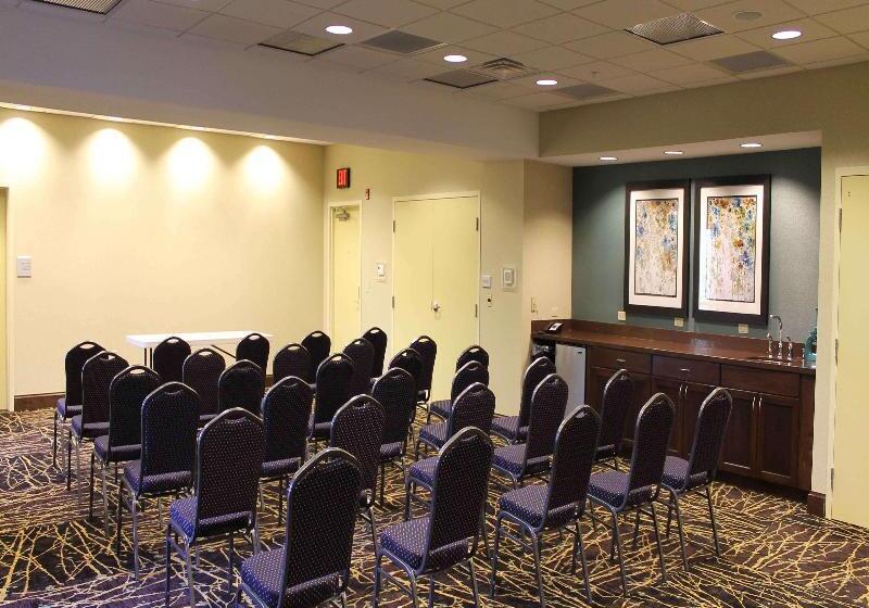ホテル Hampton Inn & Suites Stroudsburg Pocono Mountains