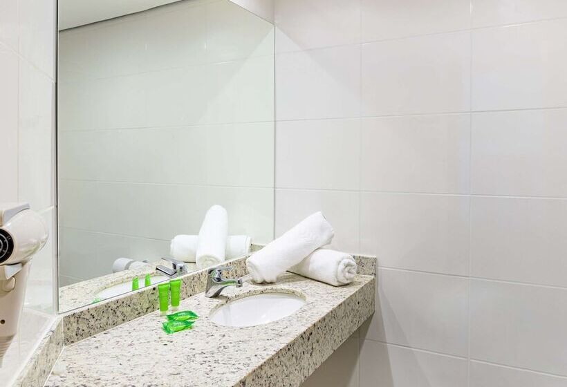 هتل Euro Suite São Jose Do Rio Preto By Nacional Inn