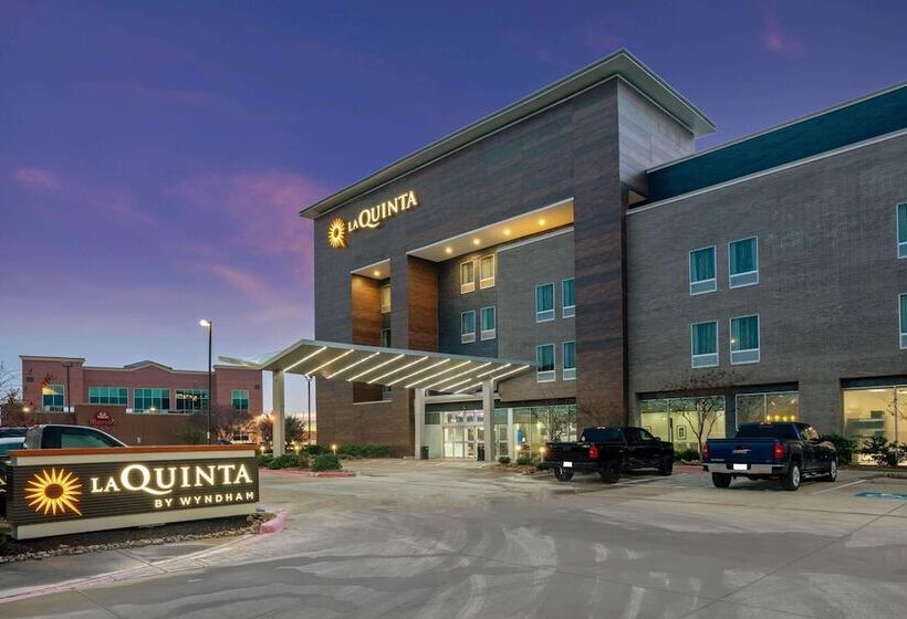هتل La Quinta Inn & Suites By Wyndham College Station South