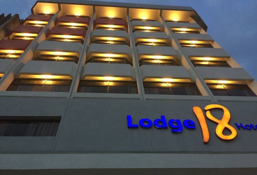 فندق Lodge 18