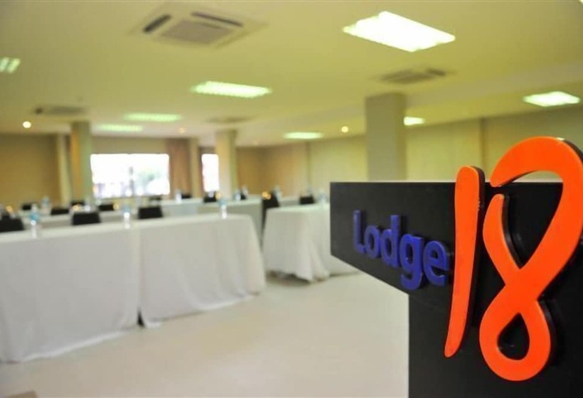 فندق Lodge 18