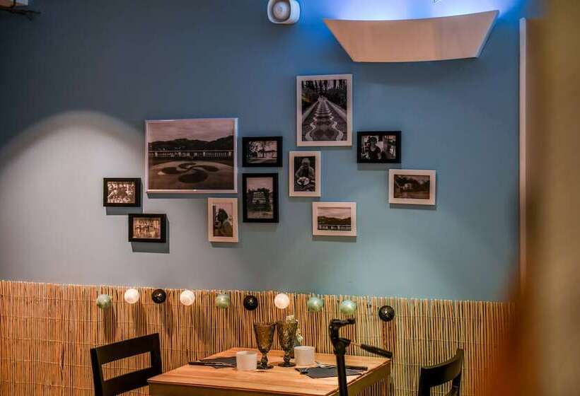 هتل Logis Hôtel & Restaurant La Villa Bleue