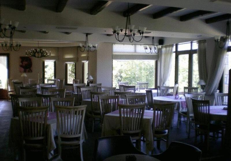 Отель Melegos Inn