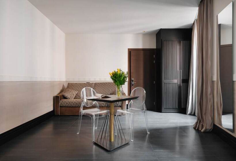 Fotos del hotel Mood Suites Tritone:  32