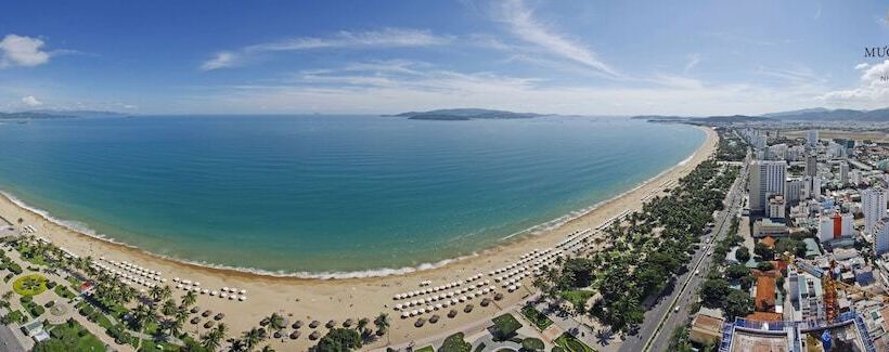 酒店 Muong Thanh Luxury Nha Trang