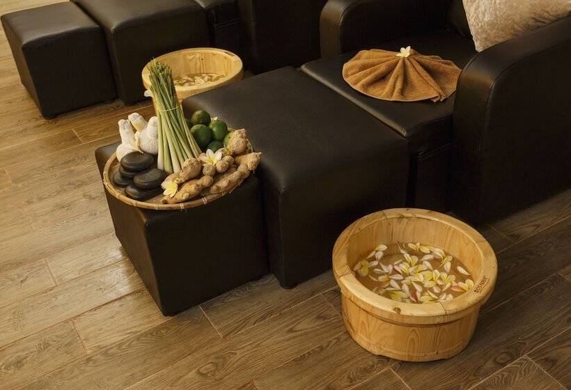 酒店 Muong Thanh Luxury Nha Trang