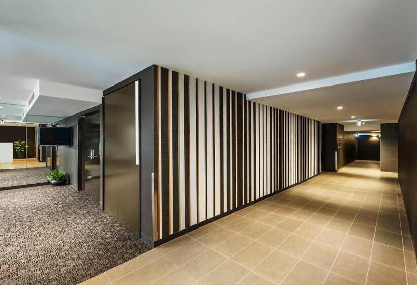 בית מלון כפרי Corporate Living Accommodation Abbotsford