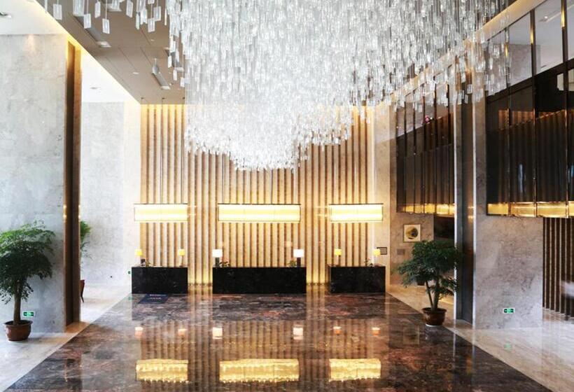 هتل Ramada Plaza Liuzhou Liudong